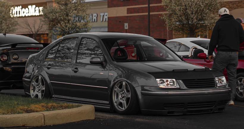 A clapped out stancy boi Volkswagen Jetta